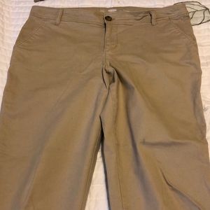 Khaki skinny pants